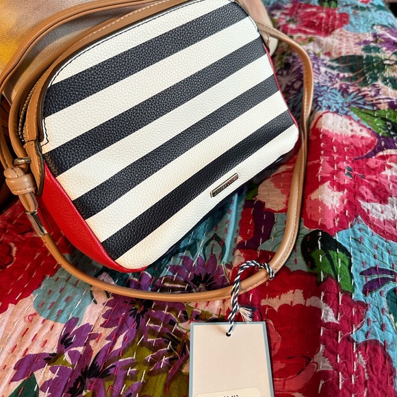 Draper James (Reese Witherspoon’s label) crossbody - Picture 3 of 8